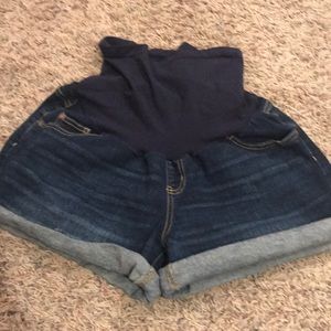 Maternity shorts size XL